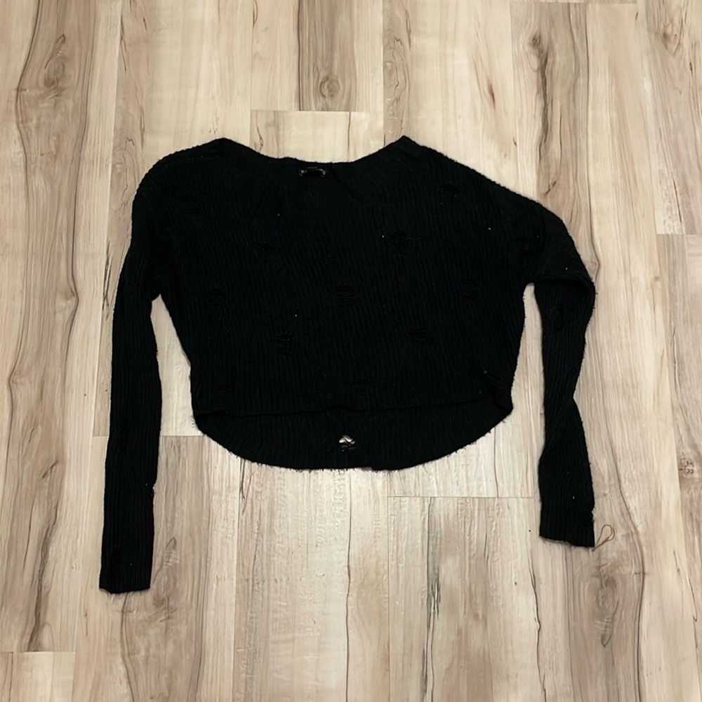 Express crop top with holes